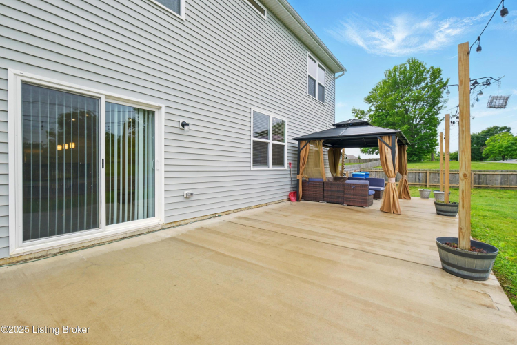 Listing Image 43