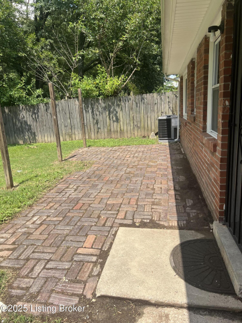 Listing Image 29