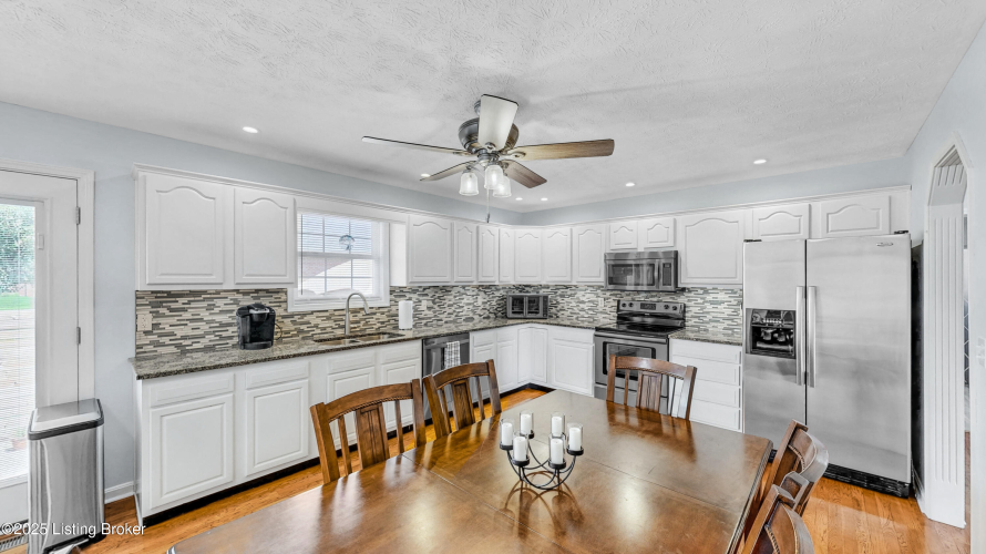 Listing Image 14