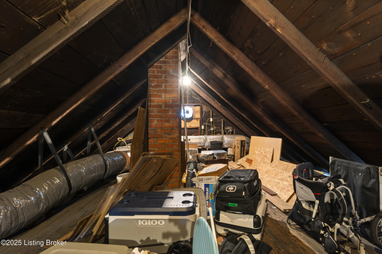 Listing Image 28