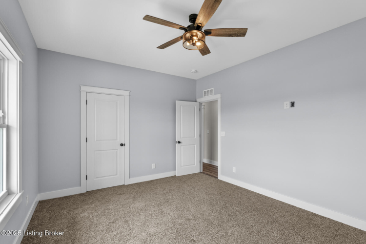 Listing Image 29