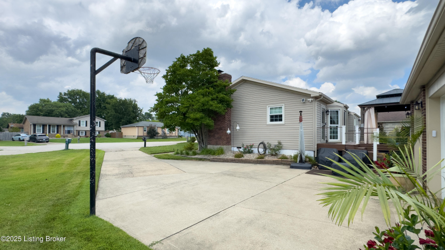Listing Image 33