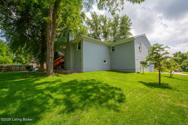 Listing Image 48