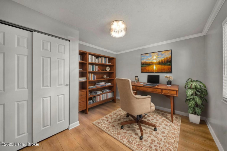 Listing Image 18