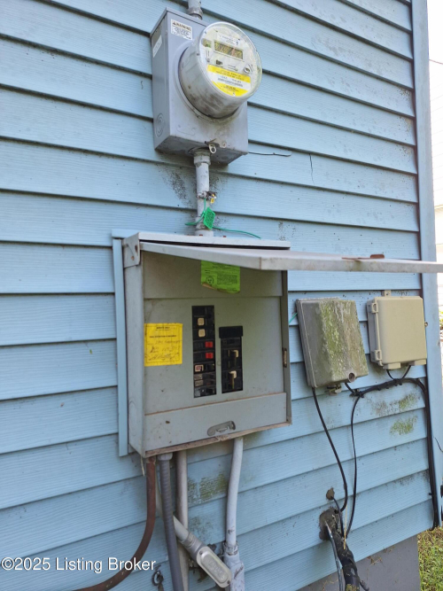 Listing Image 14