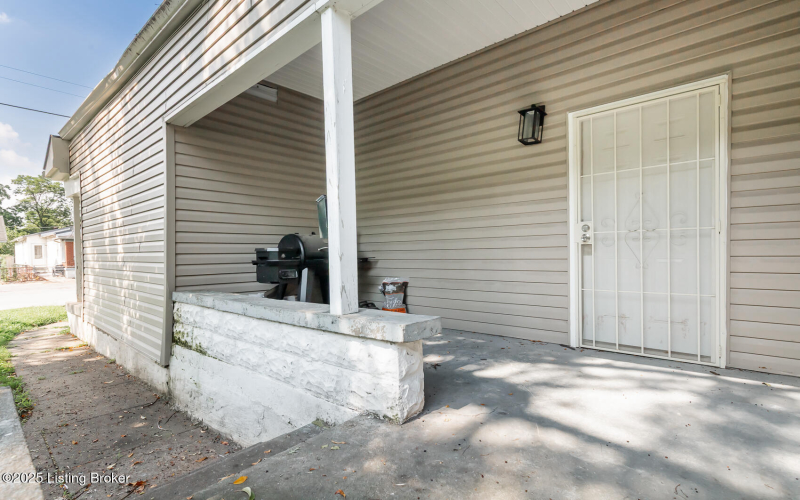 Listing Image 33