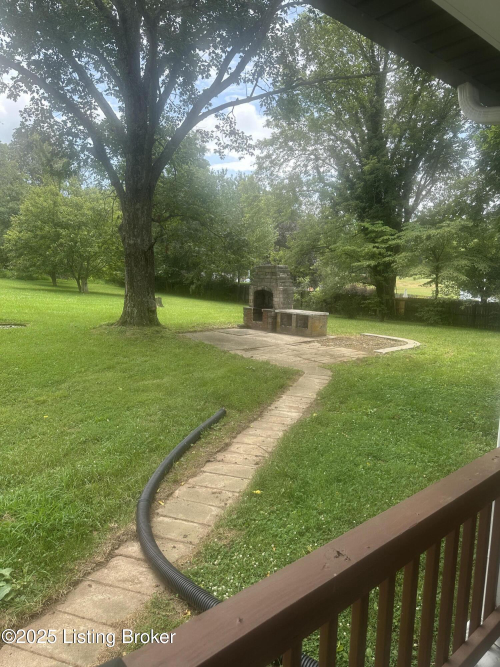 Listing Image 8