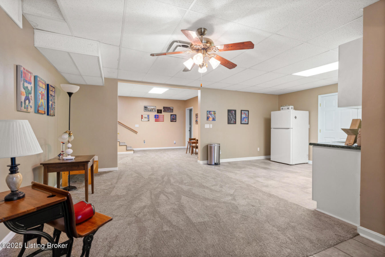 Listing Image 48