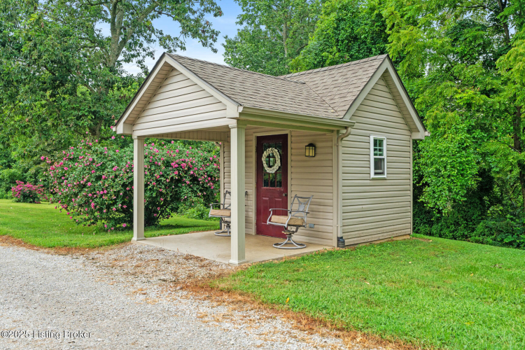 Listing Image 64