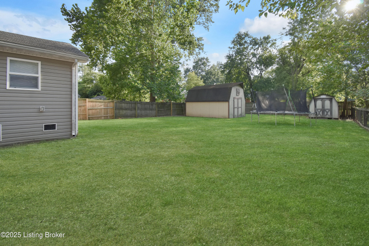Listing Image 16