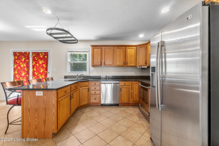 Listing Image 23