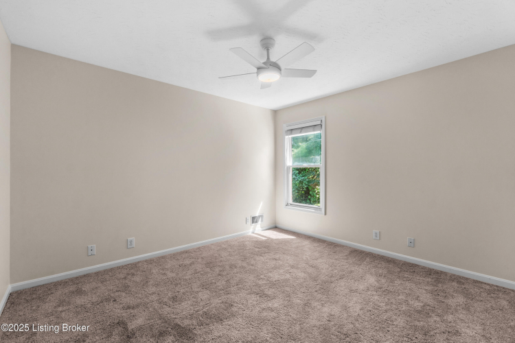 Listing Image 41