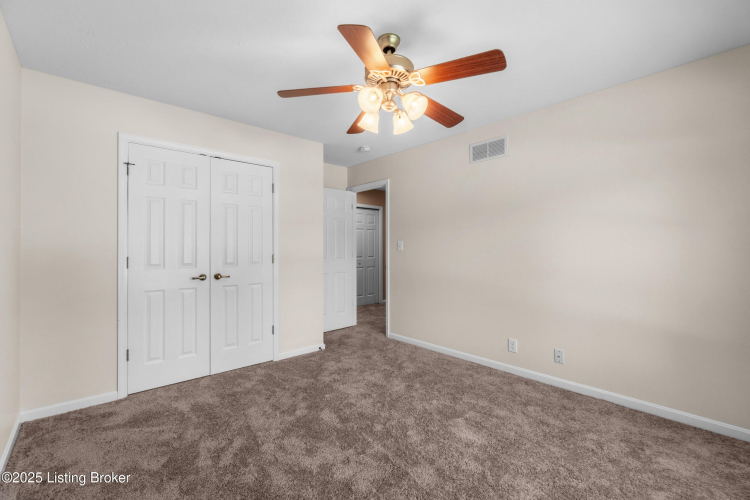 Listing Image 45