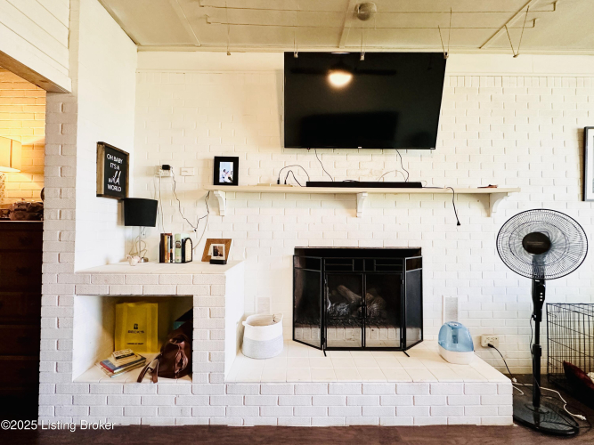 Listing Image 53