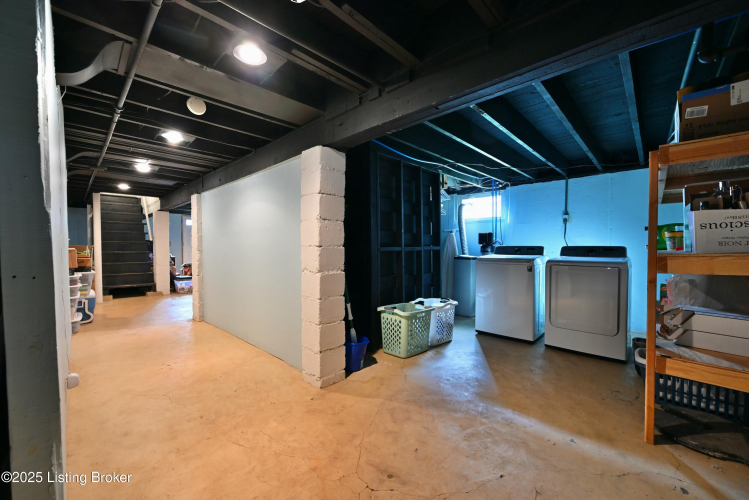 Listing Image 41