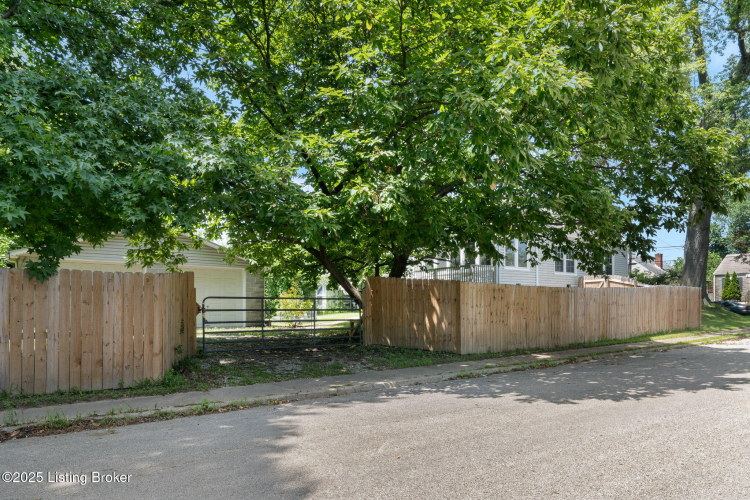 Listing Image 49
