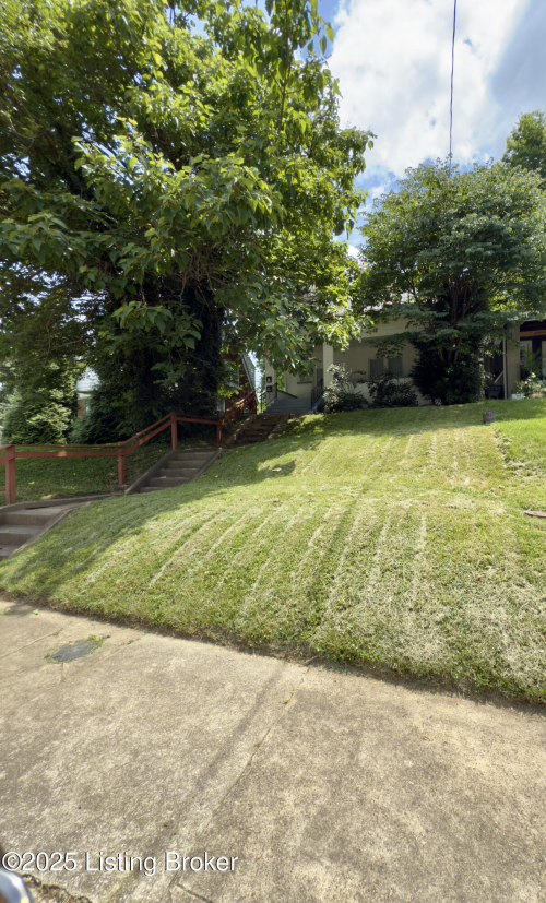 Listing Image 5