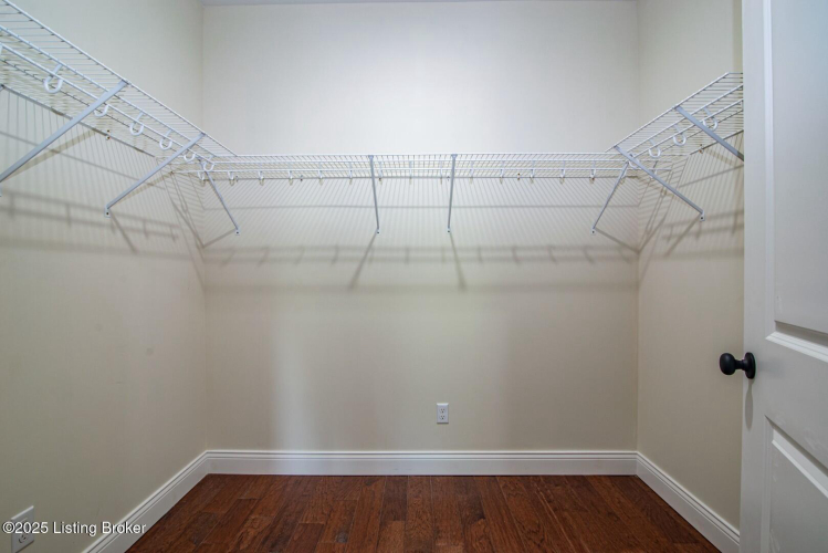 Listing Image 41