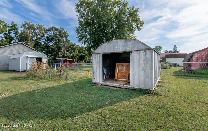 Listing Image 15