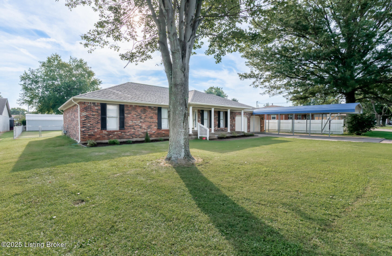 Listing Image 4