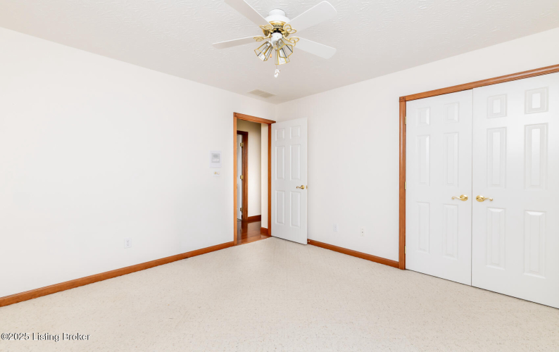 Listing Image 53