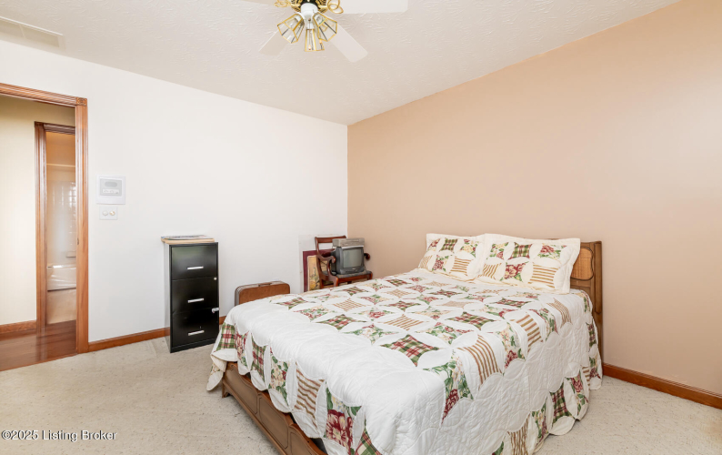 Listing Image 56