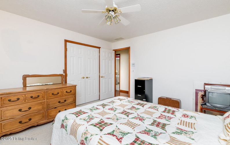 Listing Image 57