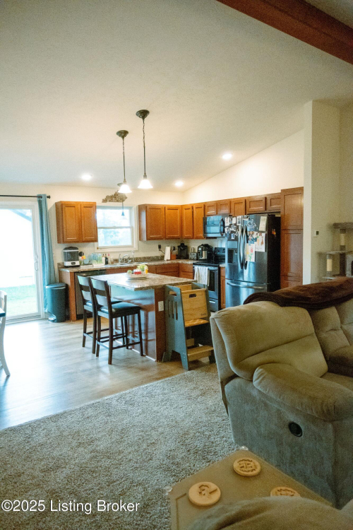 Listing Image 23