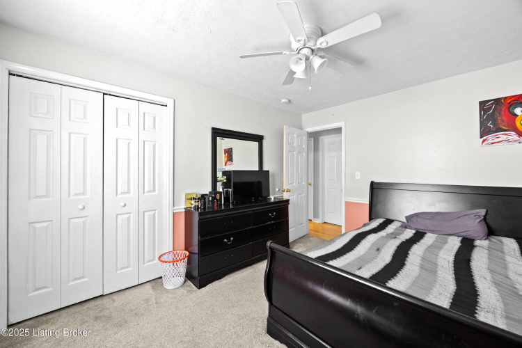 Listing Image 24