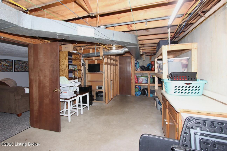 Listing Image 35