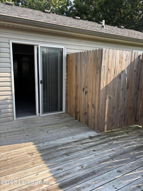 Listing Image 17