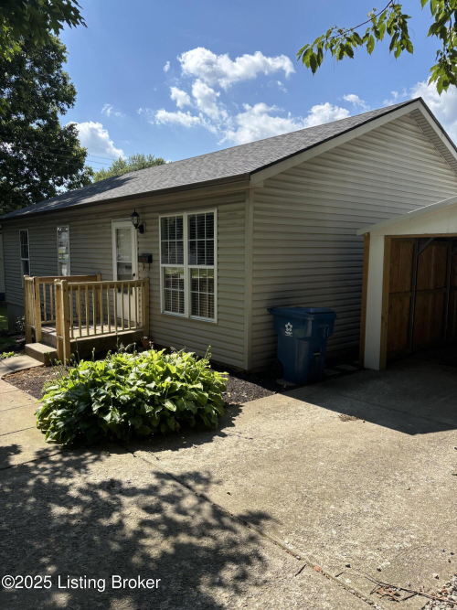Listing Image 5
