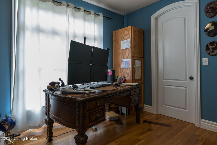 Listing Image 20