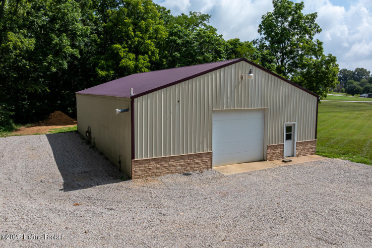 Listing Image 40