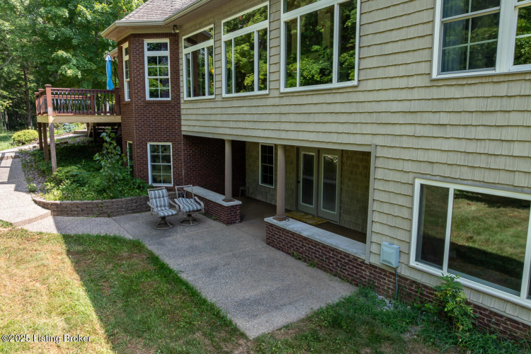 Listing Image 42
