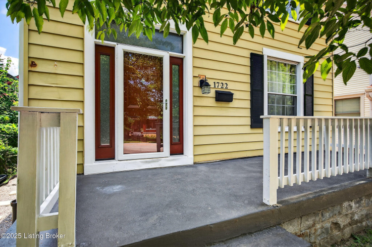 Listing Image 3