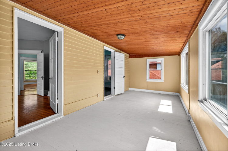 Listing Image 24