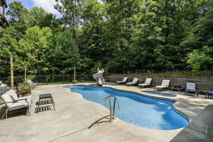 Listing Image 68