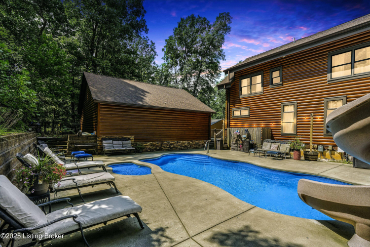 Listing Image 83