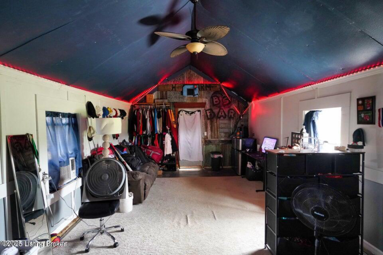 Listing Image 58