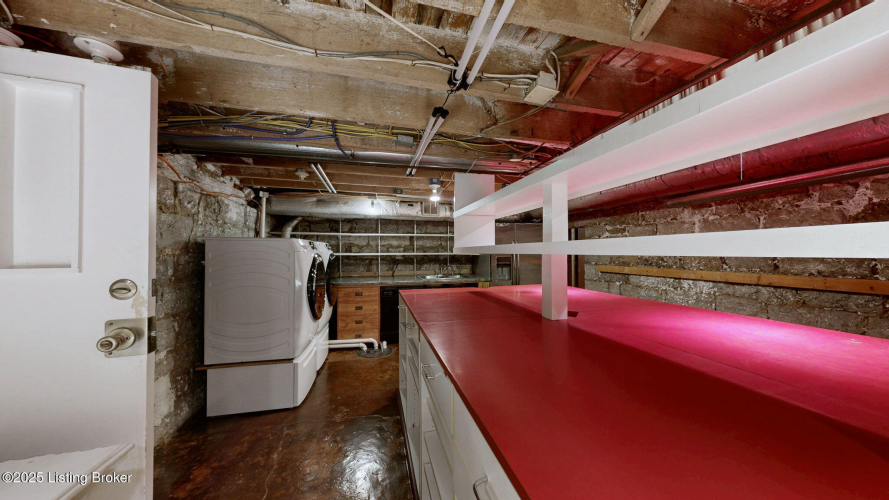 Listing Image 25