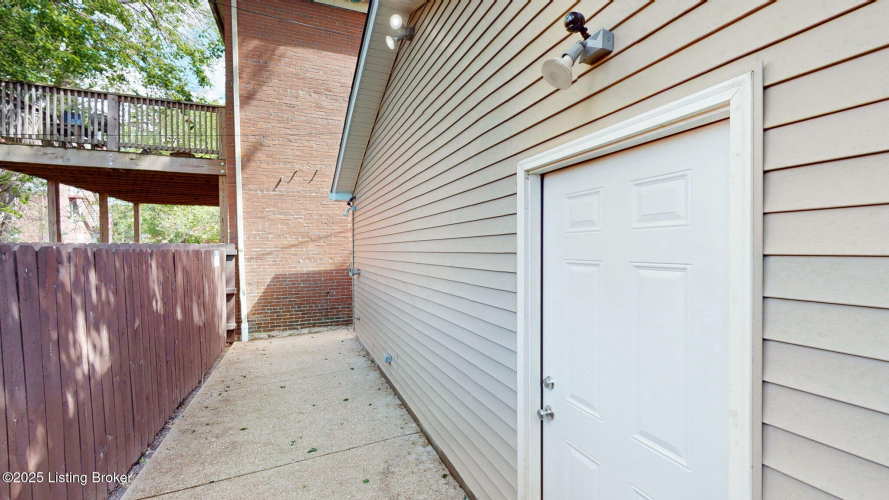 Listing Image 34