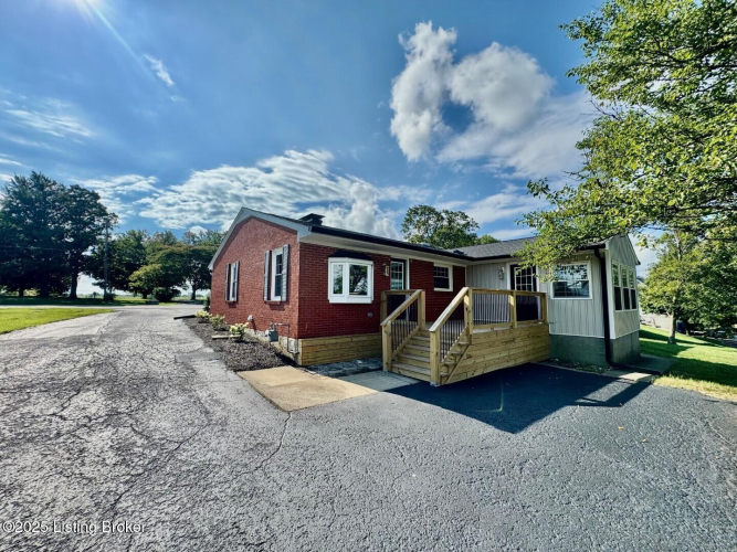 Listing Image 42