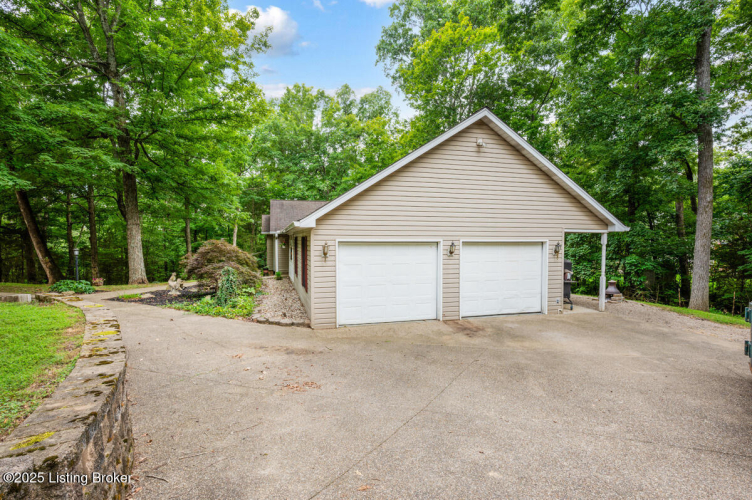 Listing Image 29