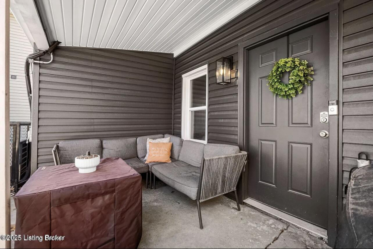 Listing Image 14