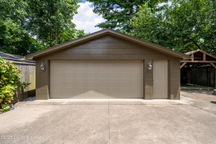 Listing Image 53