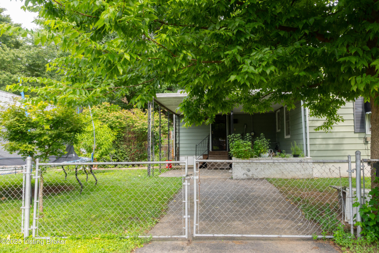 Listing Image 5
