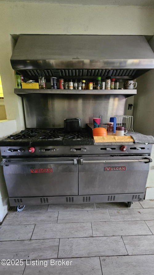Listing Image 5