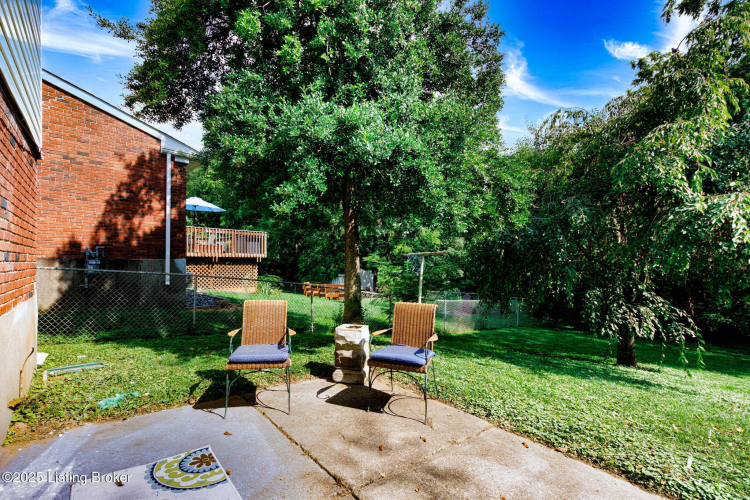 Listing Image 38