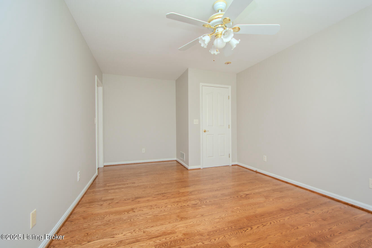 Listing Image 57